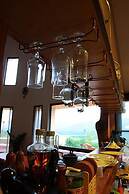 Yi-He Golden Homestay
