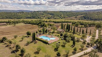 Poggiovalle Tenuta Italiana