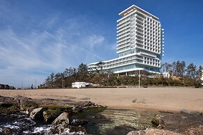 SEAMARQ Hotel