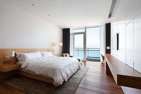 SEAMARQ Hotel
