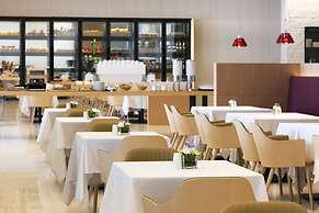 SEAMARQ Hotel