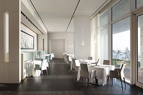SEAMARQ Hotel