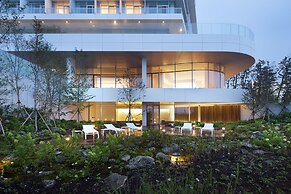 SEAMARQ Hotel