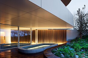 SEAMARQ Hotel