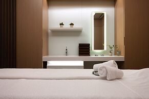 SEAMARQ Hotel