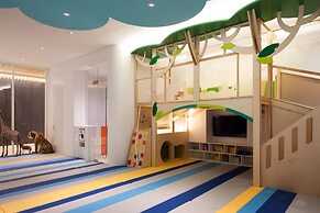SEAMARQ Hotel