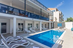 All Saints B&B Kastela