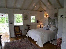 Fire Fly Cottage