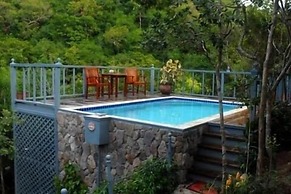 Fire Fly Cottage