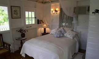 Fire Fly Cottage