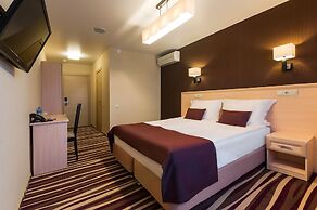 Degas Lite Hotel
