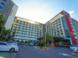 Ramada Jeju Hamdeok