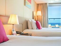 Ramada Jeju Hamdeok