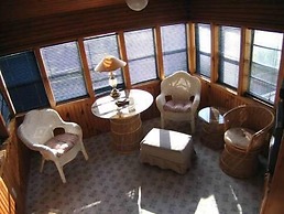 The Colonel's Inn