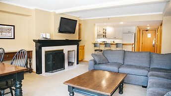 Carleton Lodge