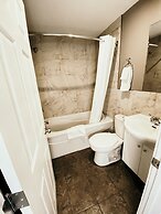 Hinton Highway Inn