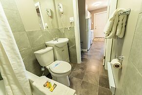Hinton Highway Inn