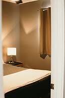 Hinton Highway Inn