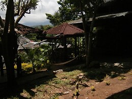 Madera Labrada Lodge