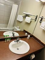 Silver Crest Lodge