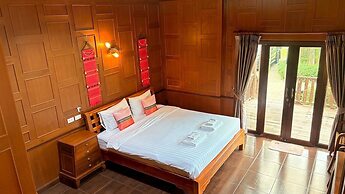 Baan Baitan Resort