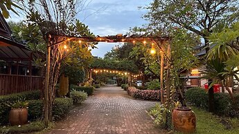 Baan Baitan Resort