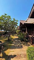 Baan Baitan Resort