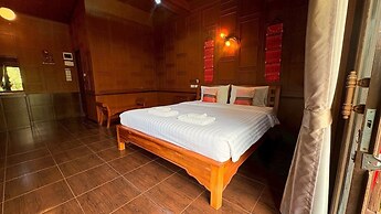 Baan Baitan Resort