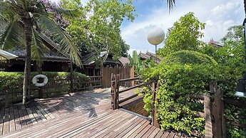 Baan Baitan Resort