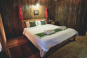 Baan Baitan Resort