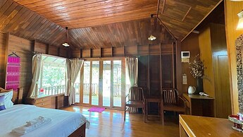 Baan Baitan Resort