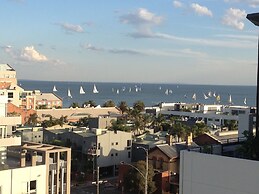StayCentral - Spacious Seaviews