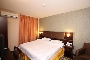 1 City Hotel