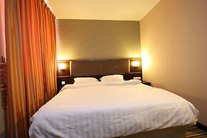 1 City Hotel