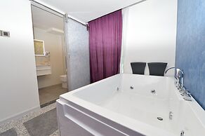 Unic Hotel