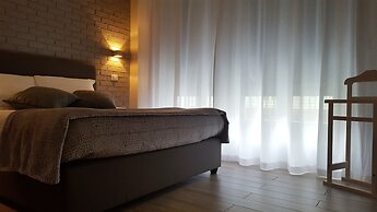 Alma Hotel