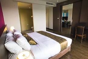 Coco View Hotel