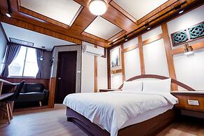 Tainan Inn