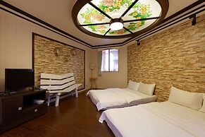 Tainan Inn