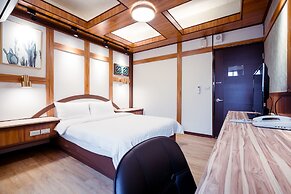 Tainan Inn