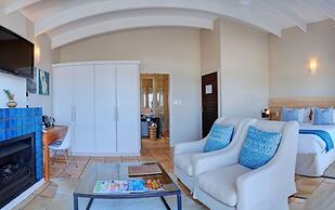 Periwinkle Guest Lodge