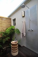 Scallop Guest Lodge