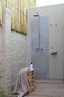 Scallop Guest Lodge
