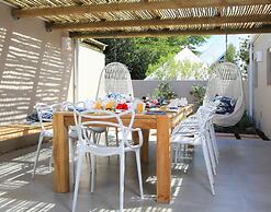 Scallop Guest Lodge