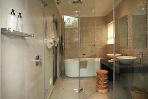 Scallop Guest Lodge