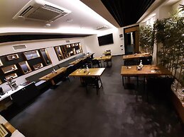 Sapko Airport Hotel