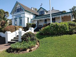 Yellowwood Lodge - Adults Only