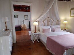 Yellowwood Lodge - Adults Only