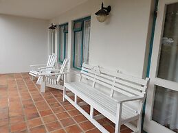Yellowwood Lodge - Adults Only