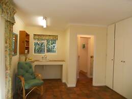 Yellowwood Lodge - Adults Only